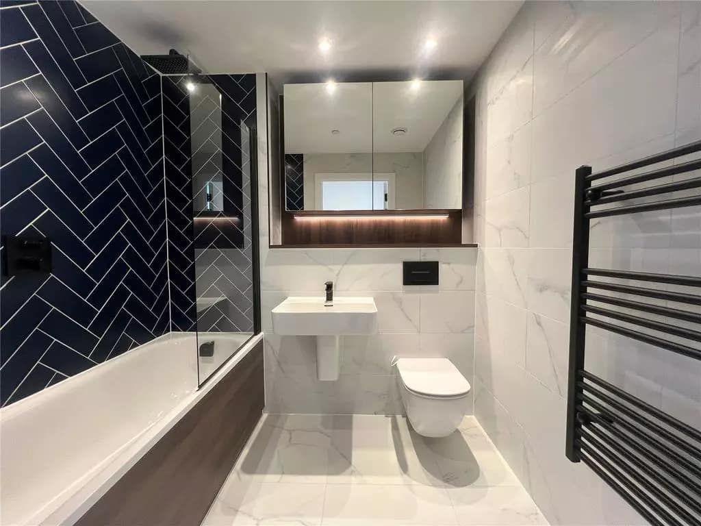 Bathroom Fitters in Wallington